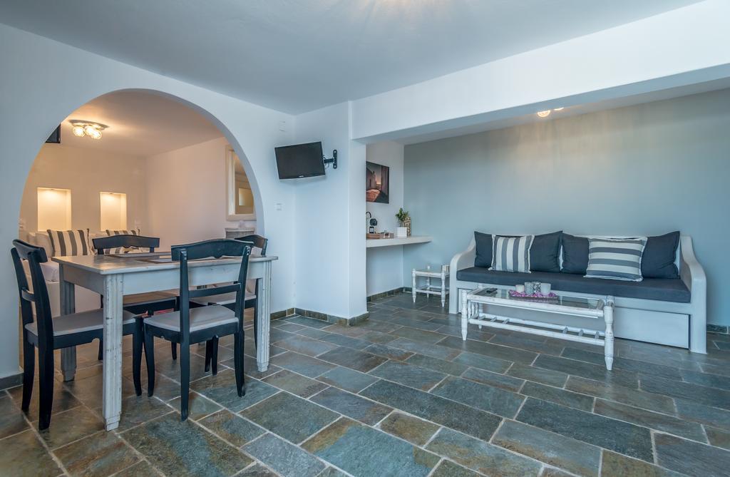פלאקה Eiriana Luxury Suites מראה חיצוני תמונה