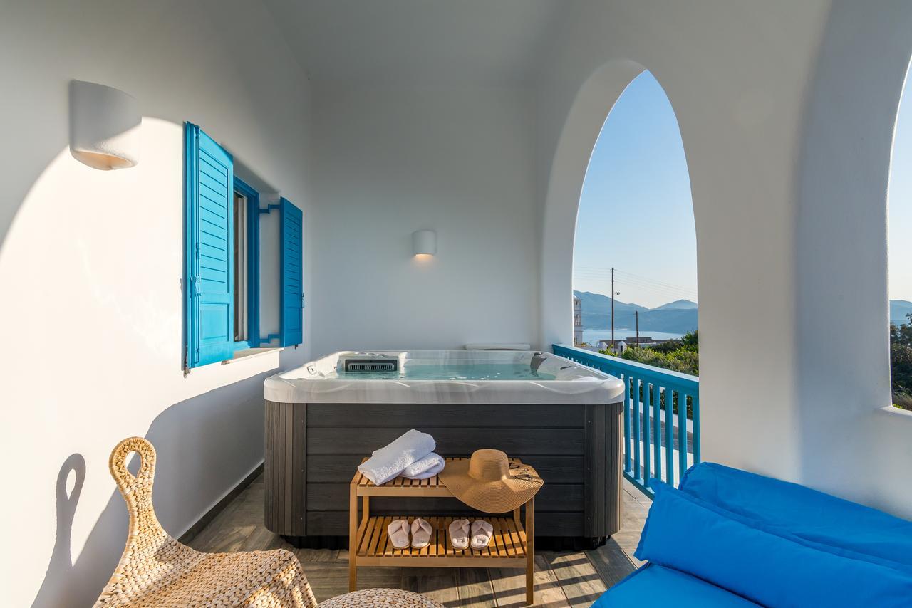 פלאקה Eiriana Luxury Suites מראה חיצוני תמונה