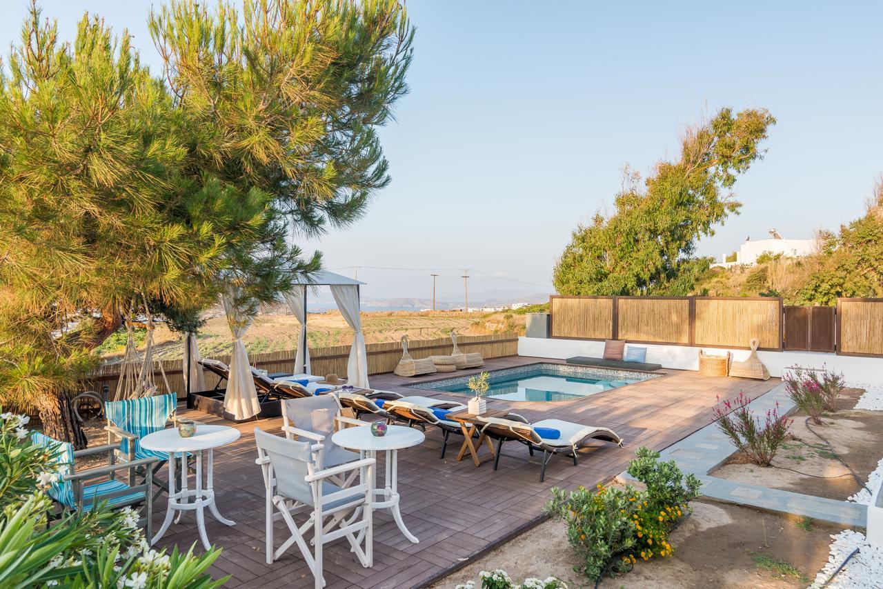 פלאקה Eiriana Luxury Suites מראה חיצוני תמונה