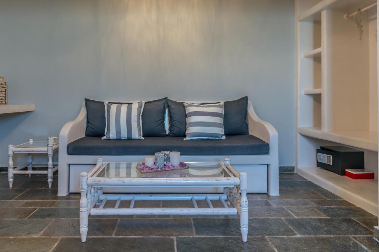 פלאקה Eiriana Luxury Suites מראה חיצוני תמונה